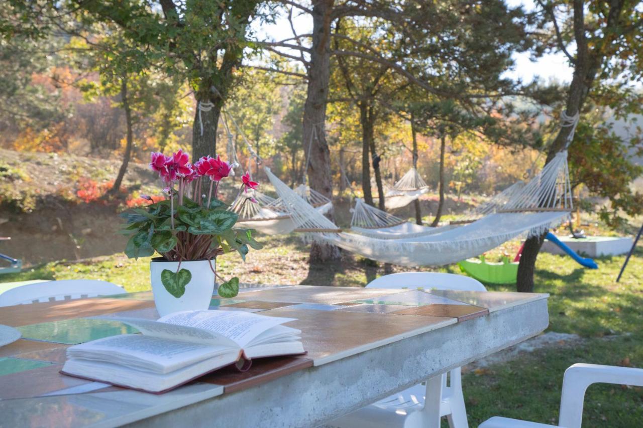 Kamp Romantik - Glamping Лабин Екстериор снимка