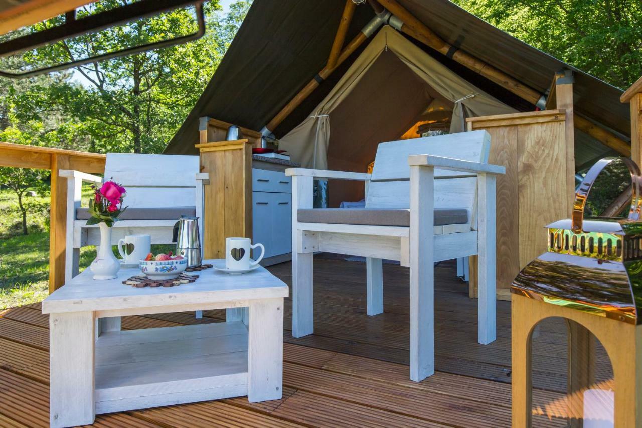 Kamp Romantik - Glamping Лабин Екстериор снимка